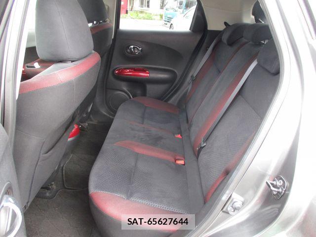 Nissan JUKE 2011-10 8666332-9
