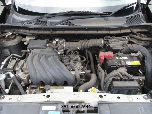 Nissan JUKE 2011-10 8666332-16