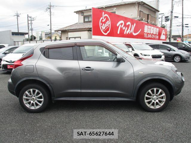 Nissan JUKE 2011-10 8666332-5