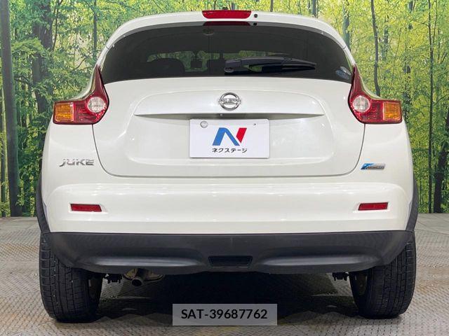 Nissan JUKE 2010-08 8666330-14