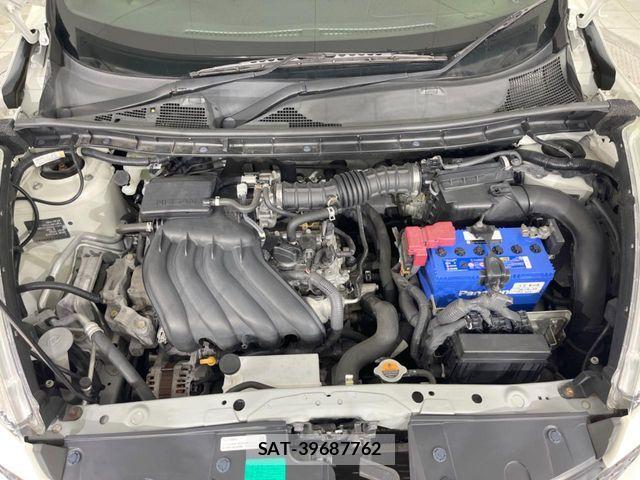 Nissan JUKE 2010-08 8666330-17