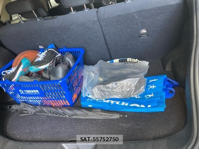 Nissan JUKE 2013-09 8659709-10