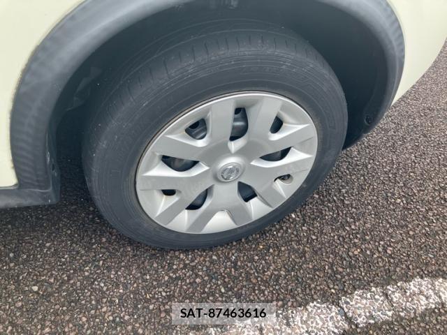 Nissan JUKE 2011-09 8685782-6