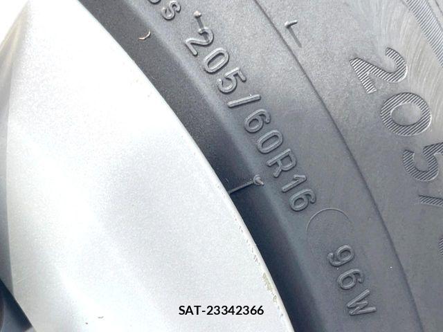 Nissan JUKE 2014-03 8685781-17