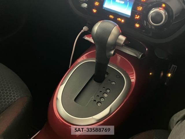 Nissan JUKE 2011-06 8743068-11