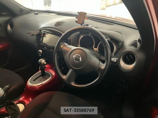 Nissan JUKE 2011-06 8743068-7
