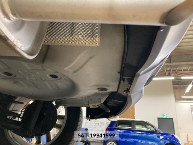 Nissan JUKE 2011-04 8743069-11