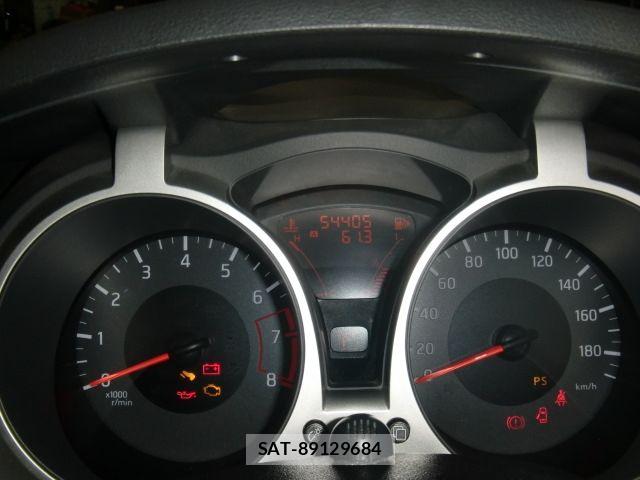 Nissan JUKE 2015-02 8829694-9