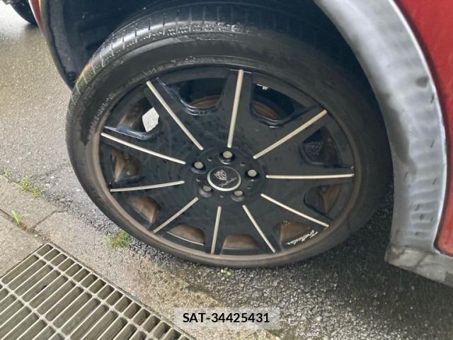 Nissan JUKE 2013-07 8829695-9