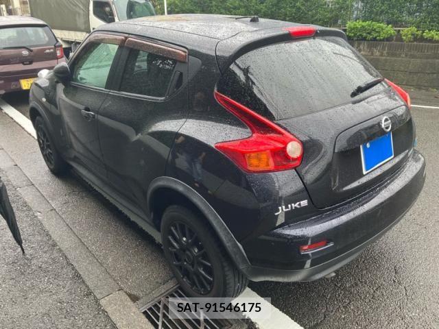 Nissan JUKE 2010-10 8871263-1
