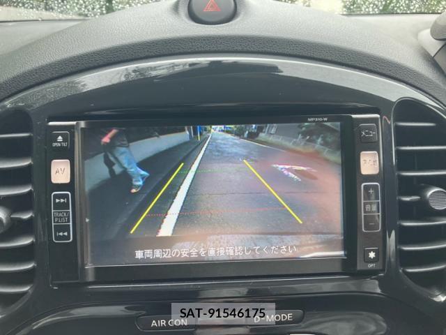 Nissan JUKE 2010-10 8871263-24