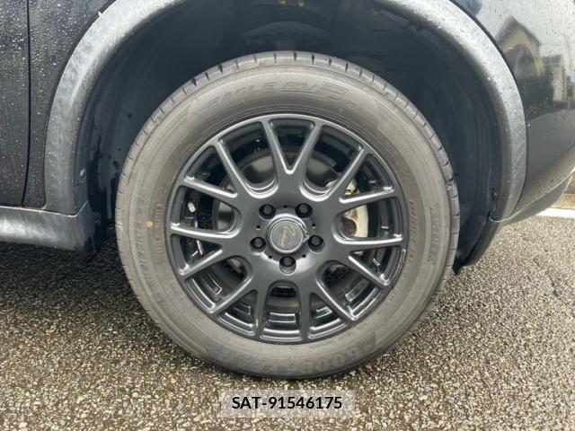 Nissan JUKE 2010-10 8871263-3
