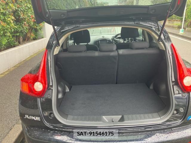 Nissan JUKE 2010-10 8871263-6