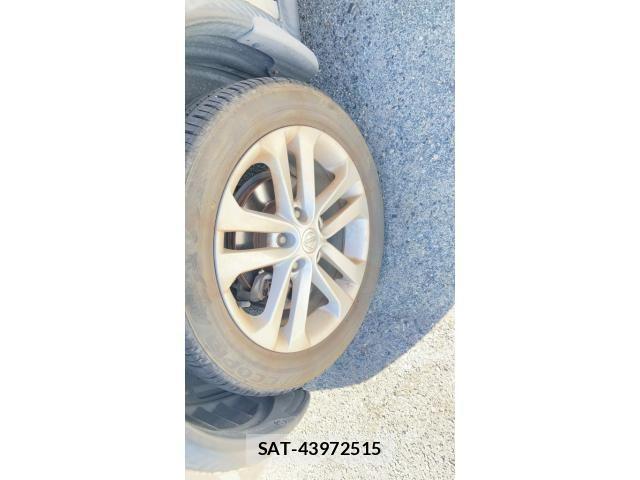 Nissan JUKE 2010-06 8871265-5