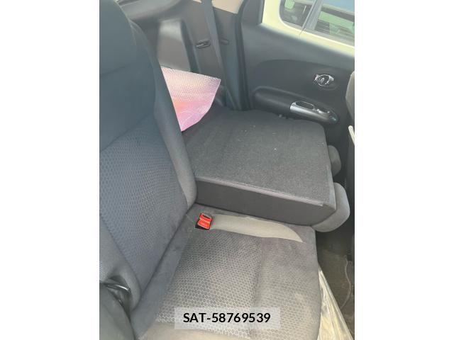 Nissan JUKE 2010-07 8883805-13