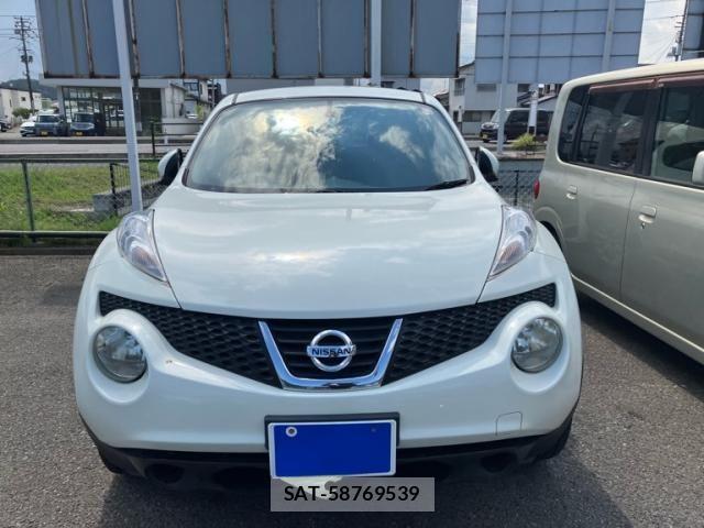 Nissan JUKE 2010-07 8883805-2