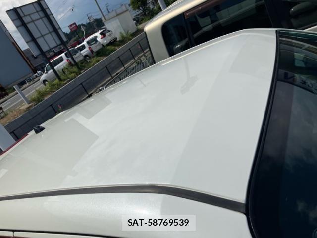 Nissan JUKE 2010-07 8883805-5