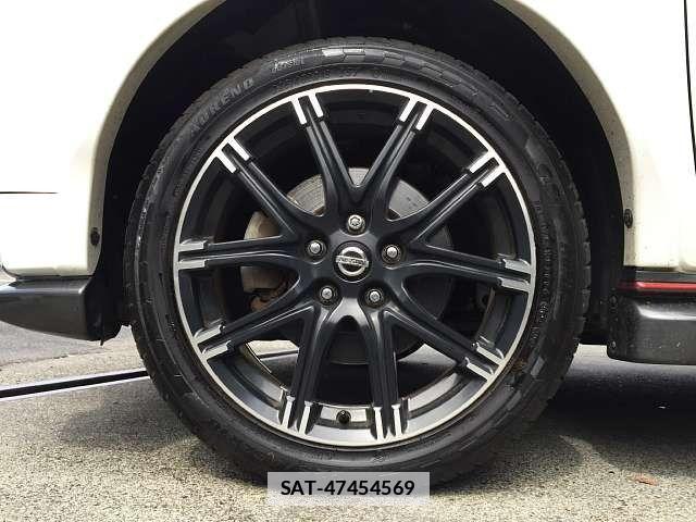 Nissan JUKE 2013-03 820514-3
