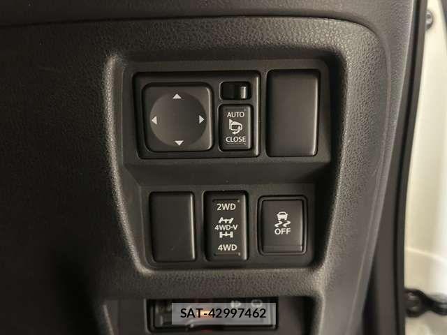 Nissan JUKE 2013-03 3906715-14