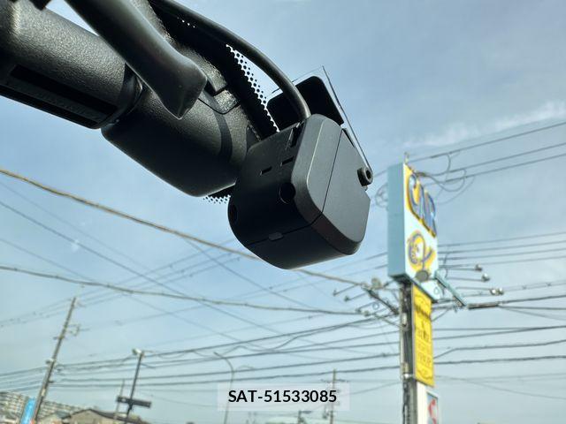 Nissan JUKE 2013-12 6499011-25