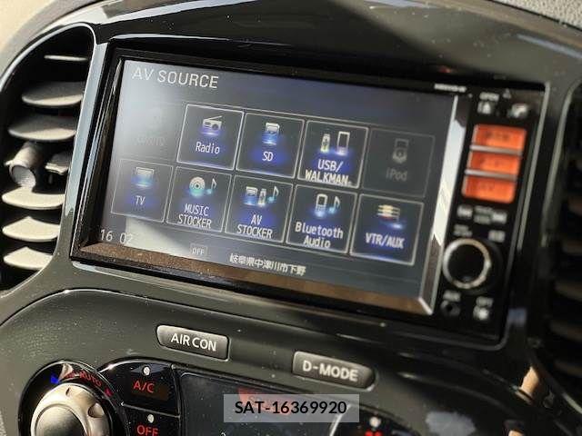 Nissan JUKE 2011-09 6641760-12