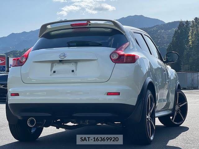 Nissan JUKE 2011-09 6641760-1