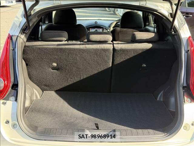 Nissan JUKE 2013-04 6672143-10