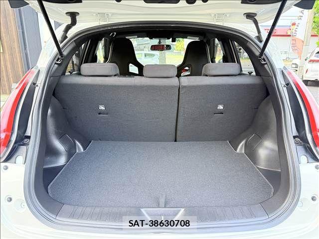 Nissan JUKE 2015-05 7327766-10
