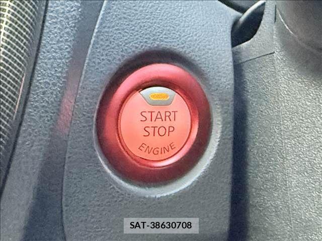 Nissan JUKE 2015-05 7327766-15