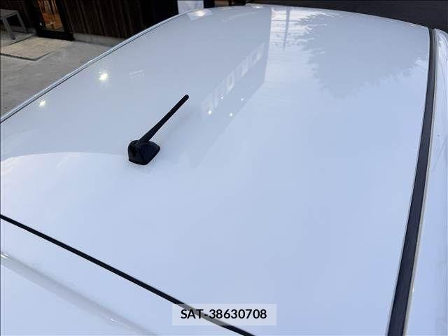 Nissan JUKE 2015-05 7327766-18