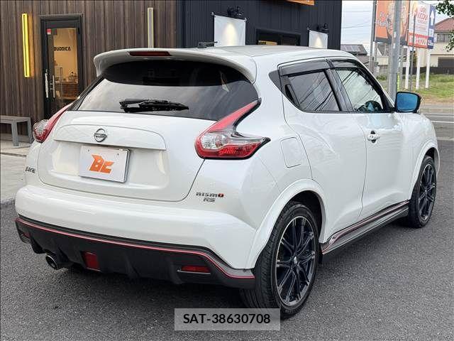 Nissan JUKE 2015-05 7327766-23