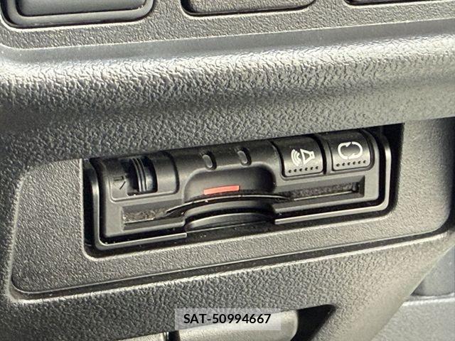 Nissan JUKE 2016-02 7327767-26