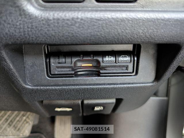 Nissan JUKE 2013-09 7455187-12