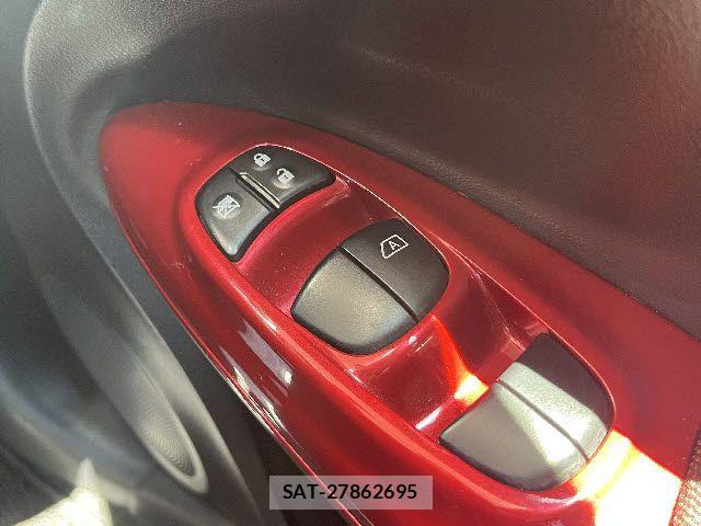 Nissan JUKE 2015-03 7501104-17