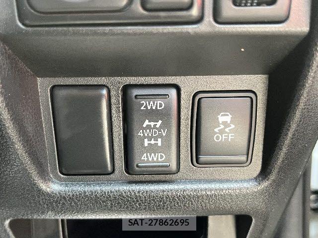 Nissan JUKE 2015-03 7501104-22