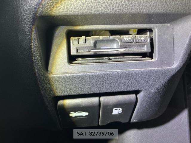Nissan JUKE 2012-02 7501103-15