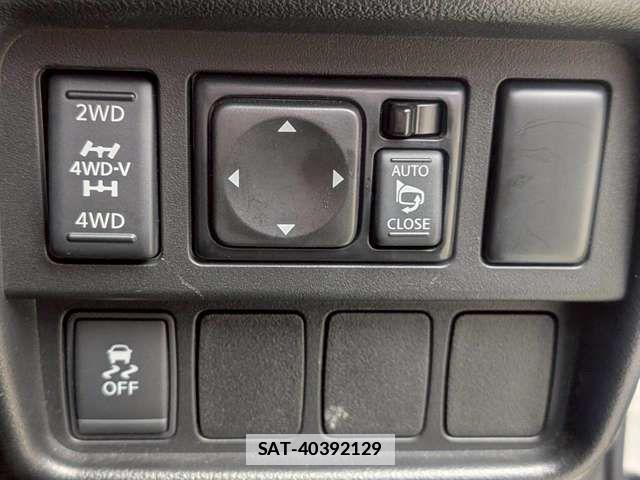 Nissan JUKE 2016-11 7786077-9