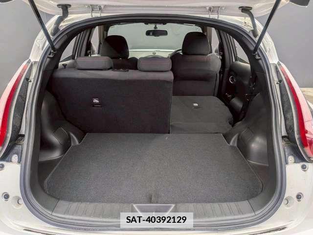 Nissan JUKE 2016-11 7786077-15
