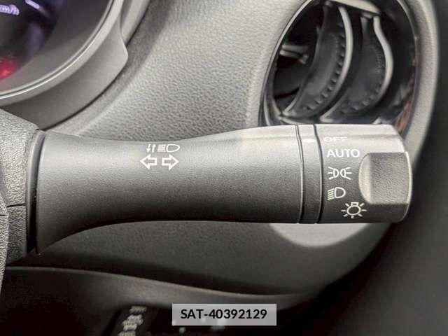 Nissan JUKE 2016-11 7786077-5