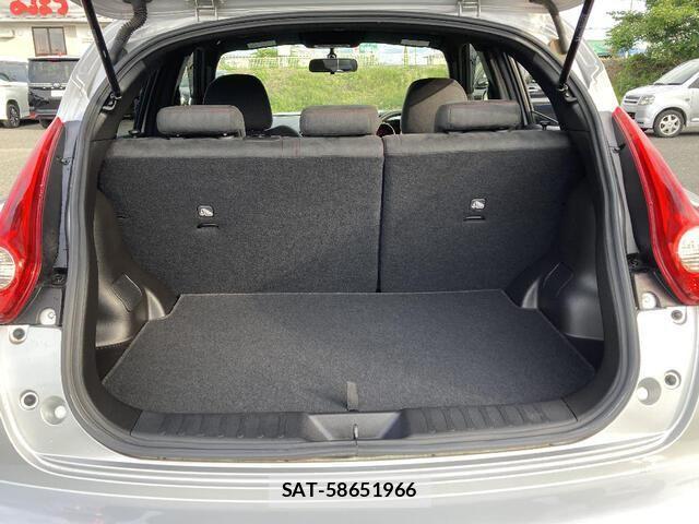 Nissan JUKE 2013-07 7979631-17