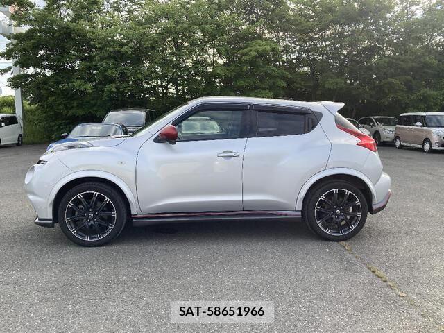 Nissan JUKE 2013-07 7979631-25