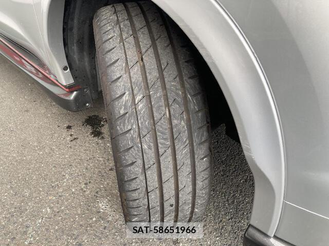 Nissan JUKE 2013-07 7979631-27