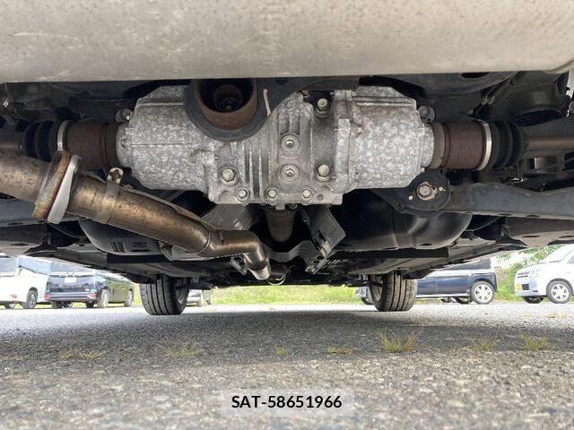 Nissan JUKE 2013-07 7979631-29