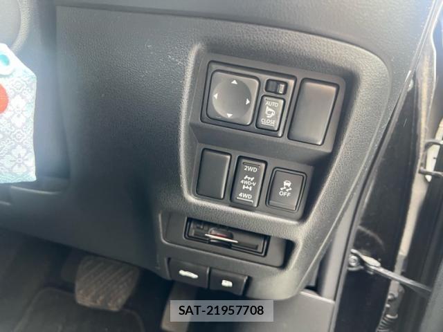 Nissan JUKE 2013-09 8315007-18