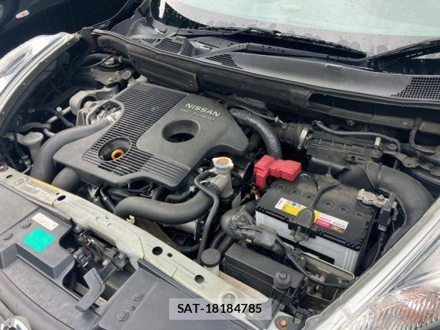 Nissan JUKE 2011-03 8666331-25