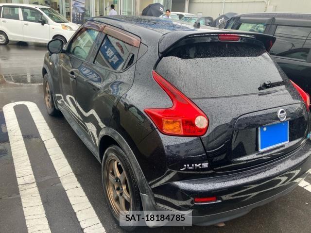 Nissan JUKE 2011-03 8666331-4