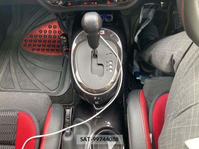 Nissan JUKE 2015-06 8685783-16