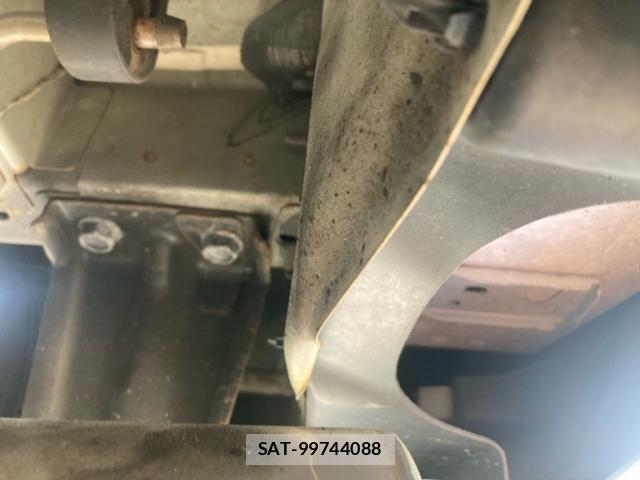 Nissan JUKE 2015-06 8685783-26