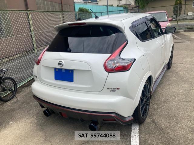 Nissan JUKE 2015-06 8685783-2