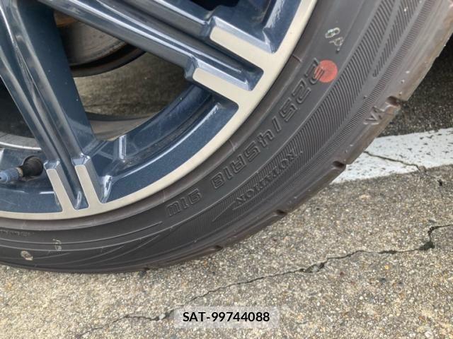 Nissan JUKE 2015-06 8685783-7